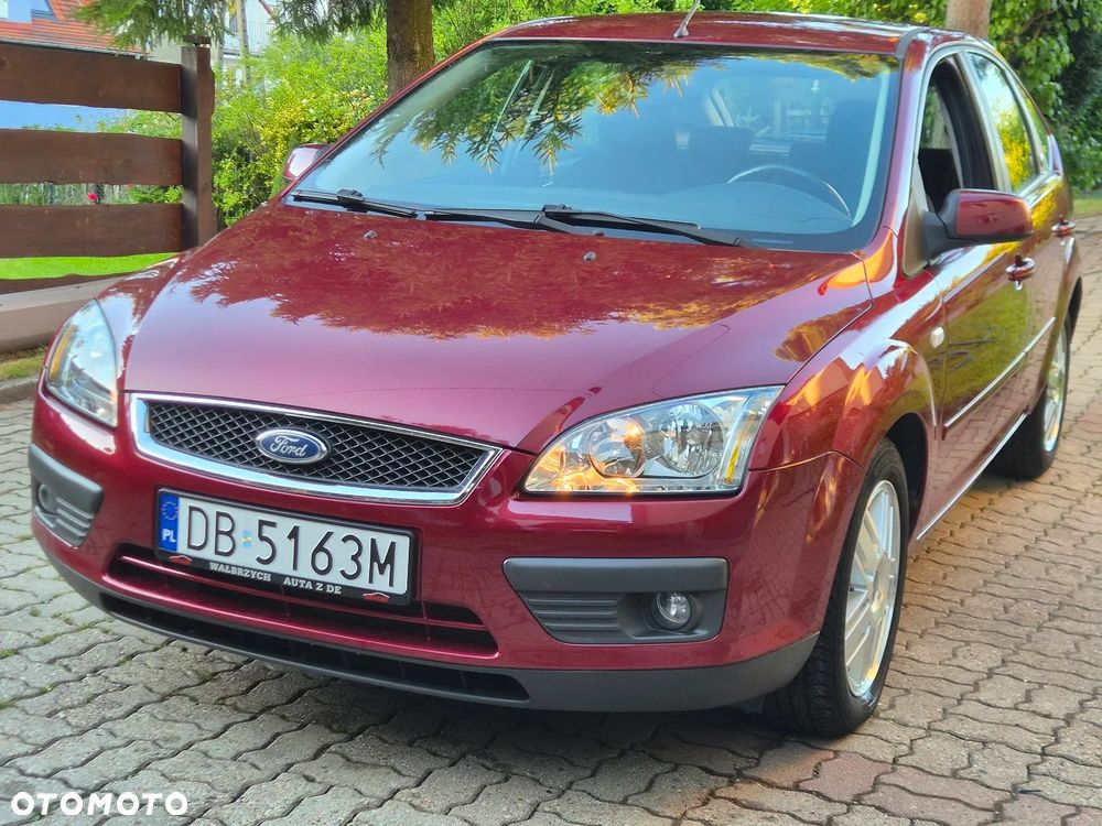 Ford Focus 1.6 16V Ghia - 10