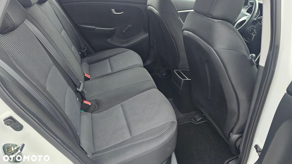 Hyundai i30 1.6 CRDi Comfort - 16