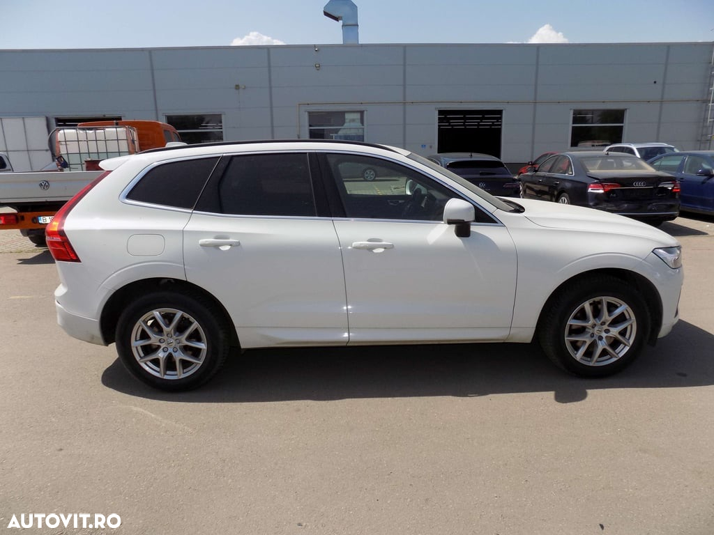 Volvo XC 60 B4 MHEV AT8 AWD Inscription - 8