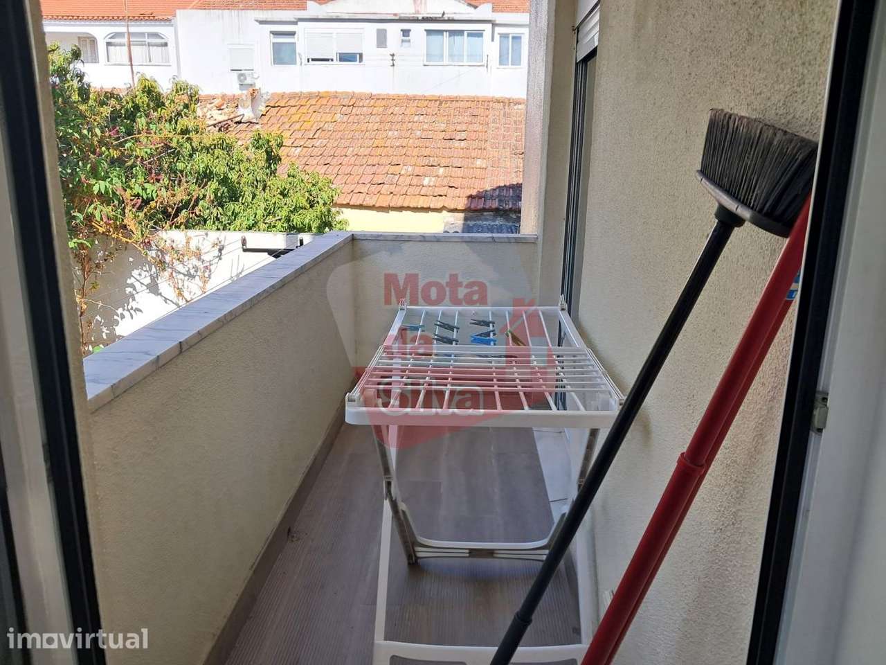 Excelente T2 Mobilado e Equipado - Grande imagem: 5/15