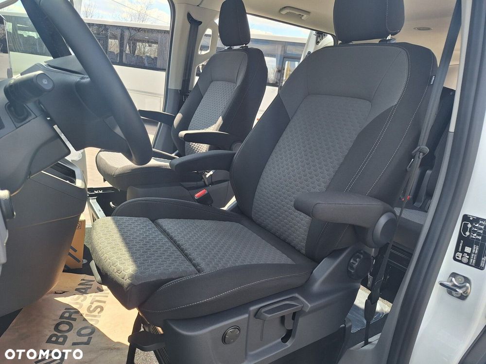 Volkswagen Caravelle - 21