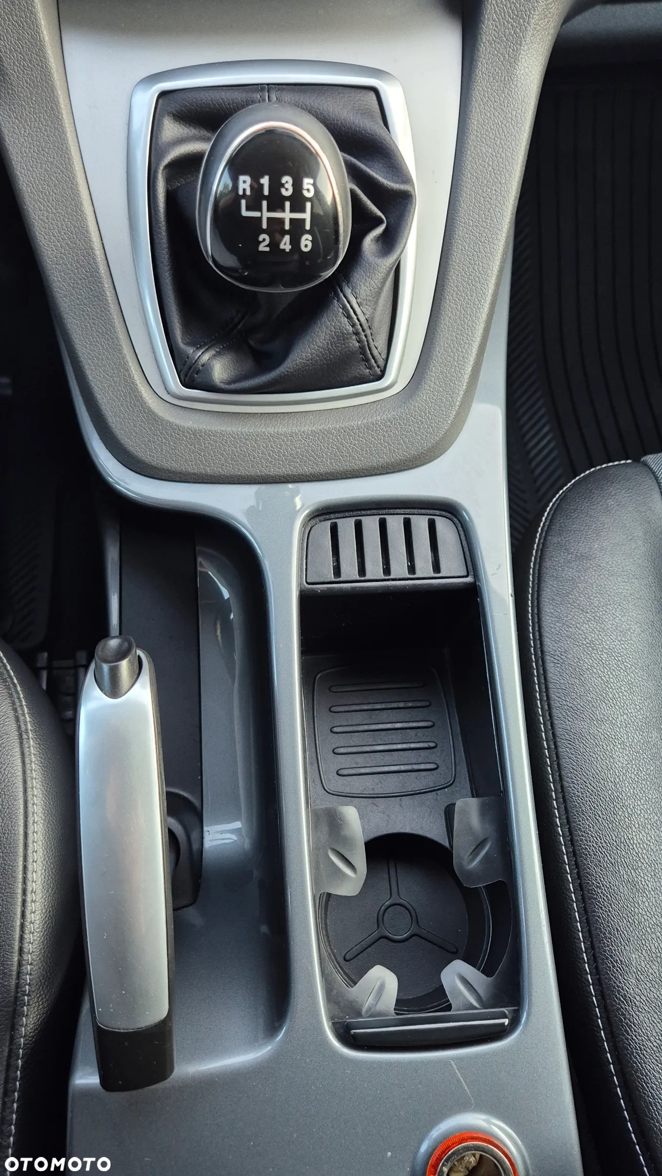 Ford Kuga 2.0 TDCi 4x4 Titanium - 31