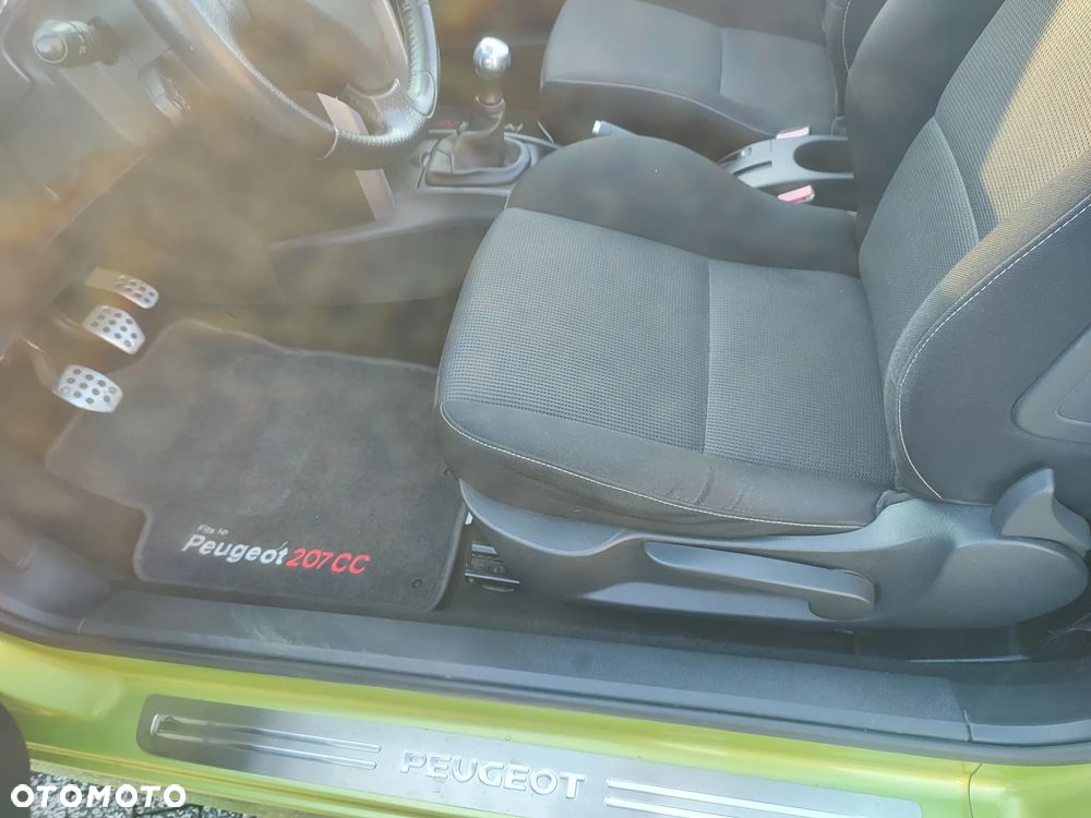 Peugeot 207 CC - 19