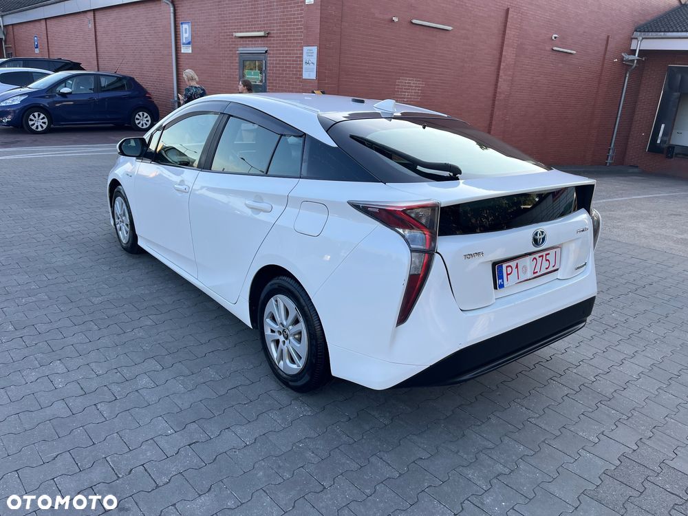 Toyota Prius (Hybrid) Comfort - 7
