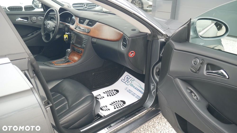 Mercedes-Benz CLS - 16