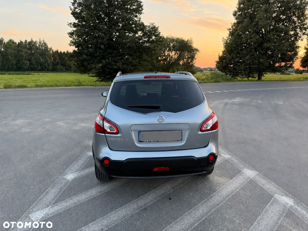 Nissan Qashqai+2 2.0 Visia - 5