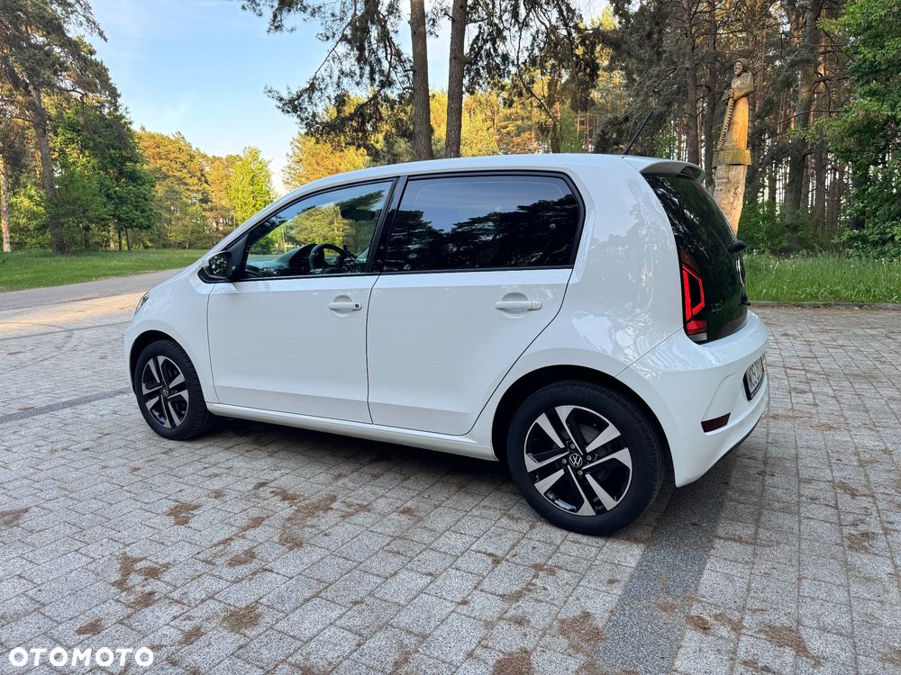 Volkswagen up! Active - 4