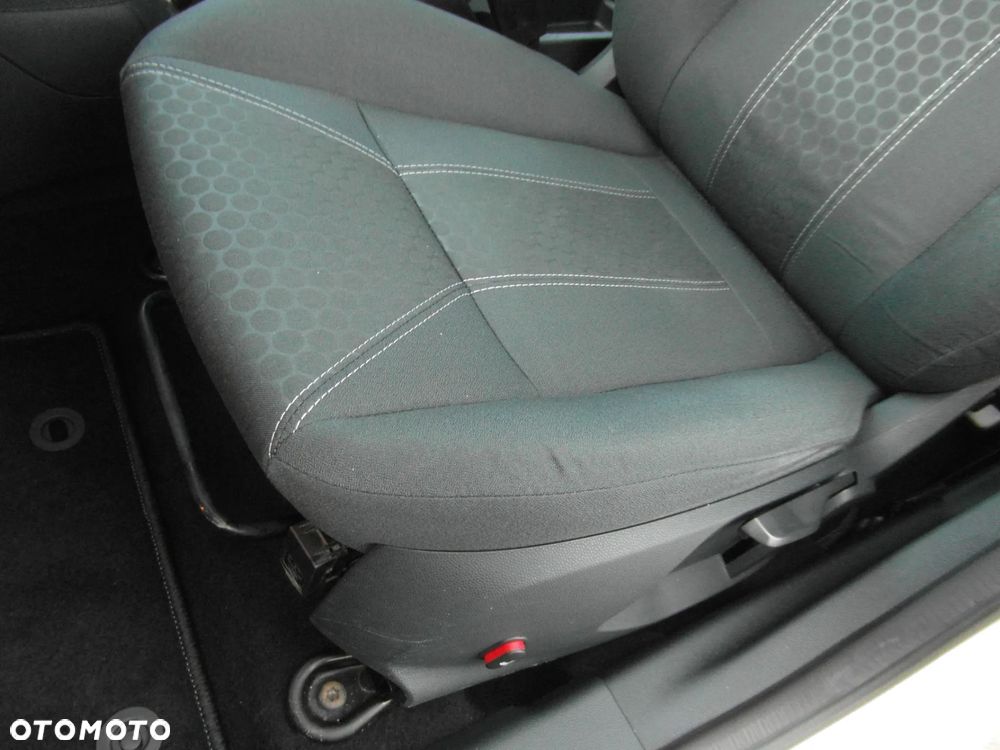 Ford Fiesta 1.25 Celebration - 19