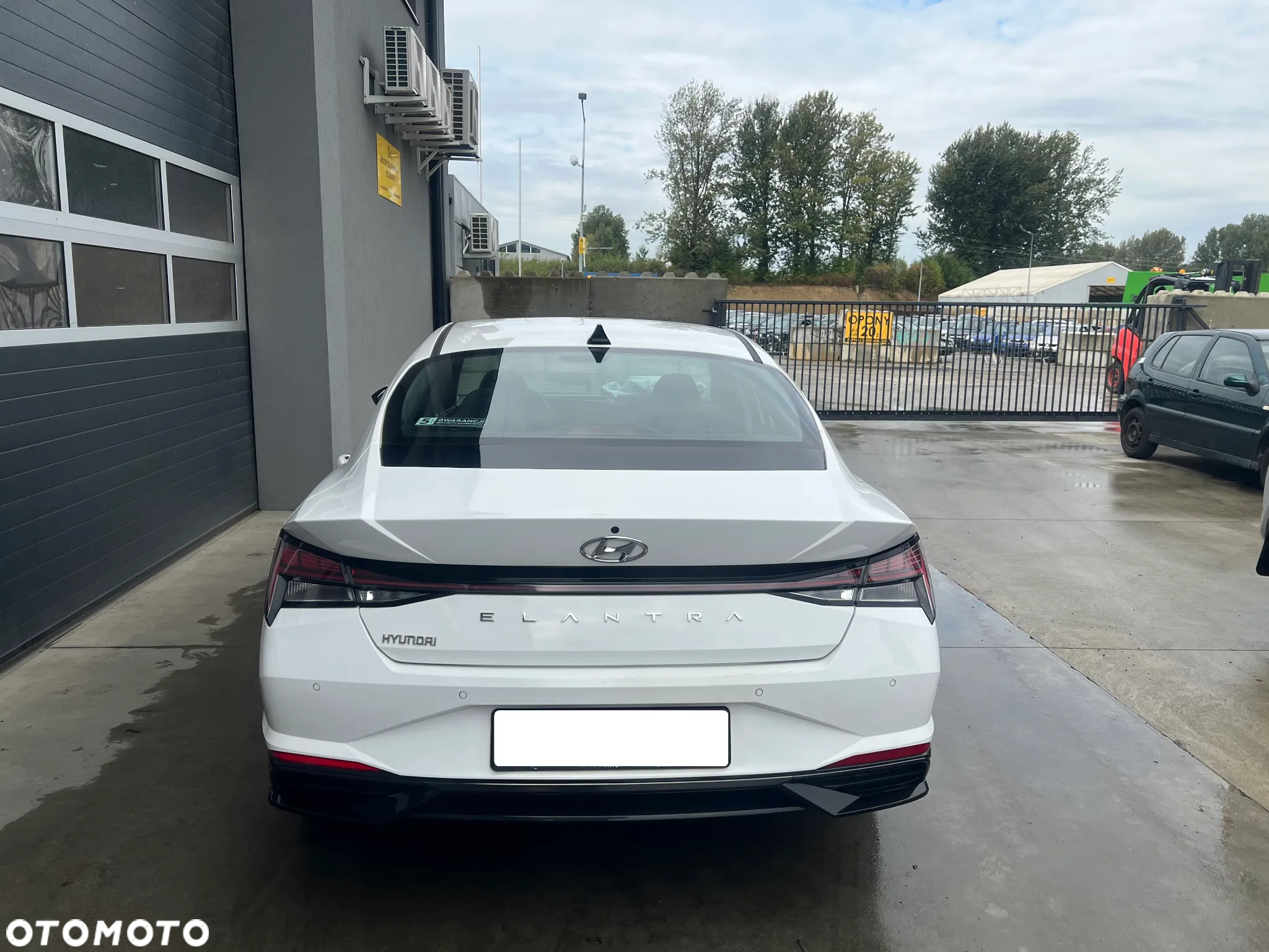 Hyundai Elantra 1.6 Smart - 8