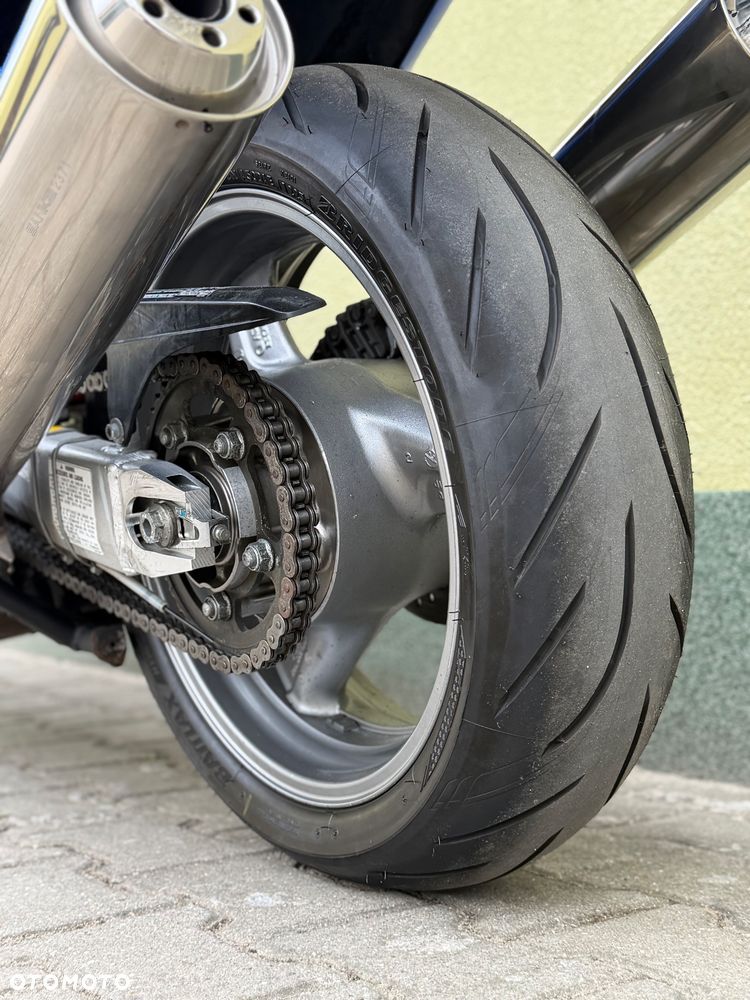Honda CBR - 23