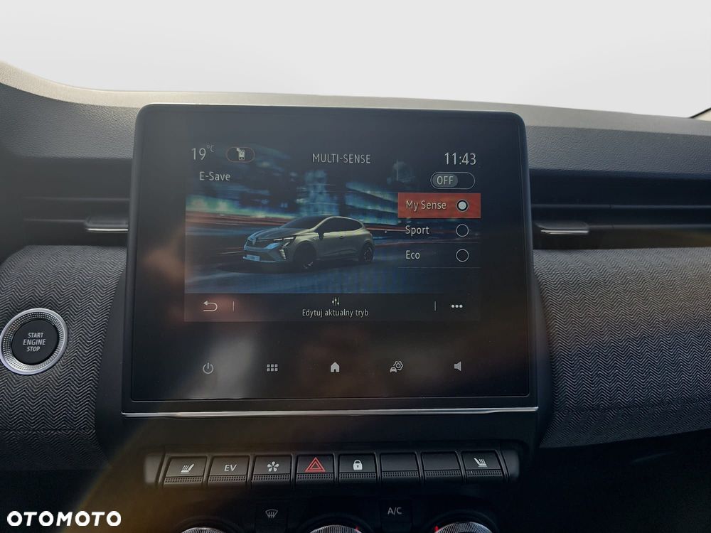 Renault Clio - 25