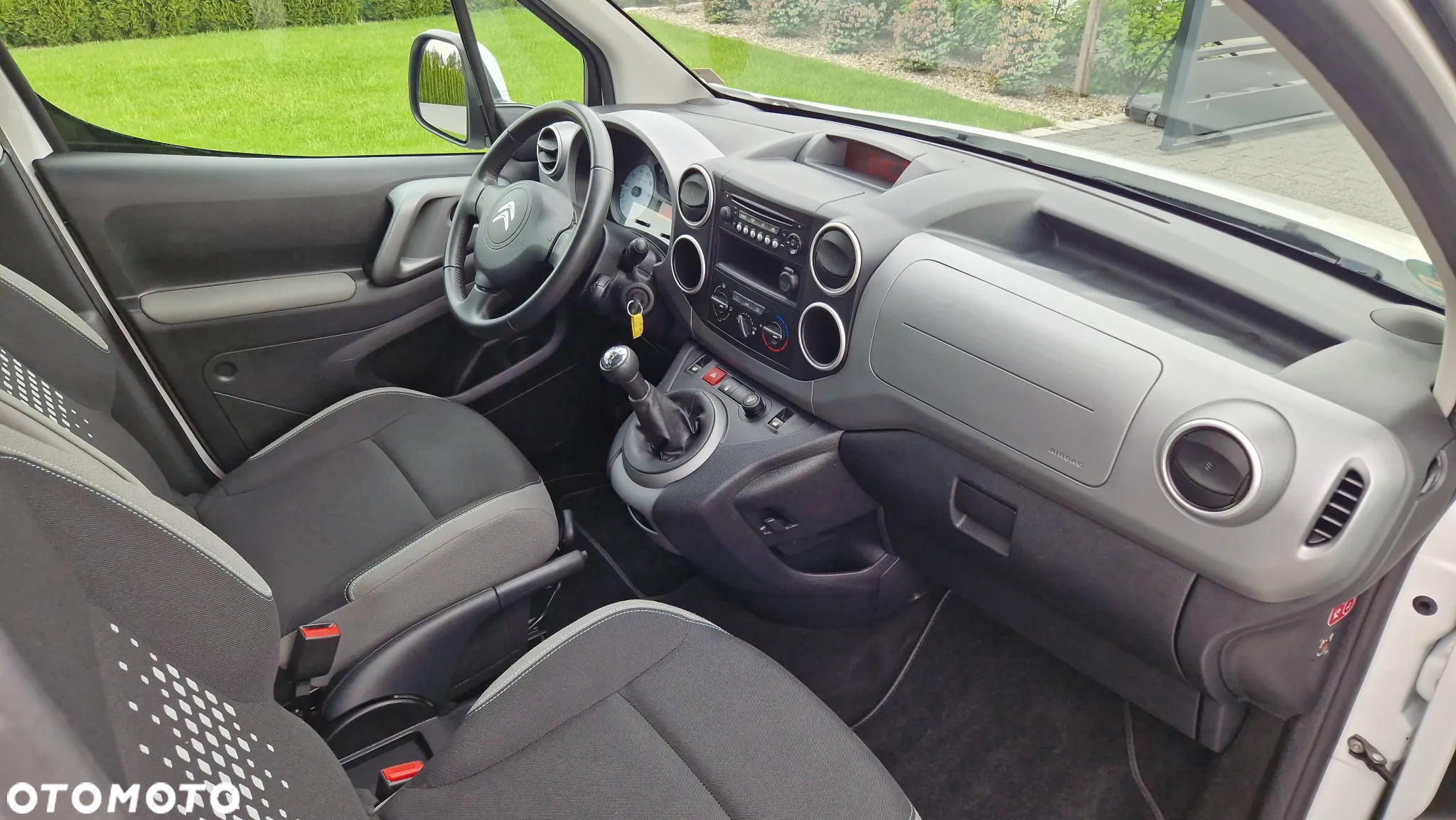 Citroën Berlingo Multispace BlueHDi 100 SELECTION - 10