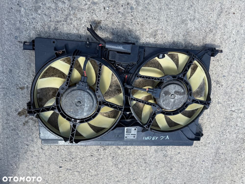 OPEL VECTRA C SIGNUM  WENTYLATOR CHŁODNICY obudowa moduł wentylatorów 1.9 Cdti Diesel - 1