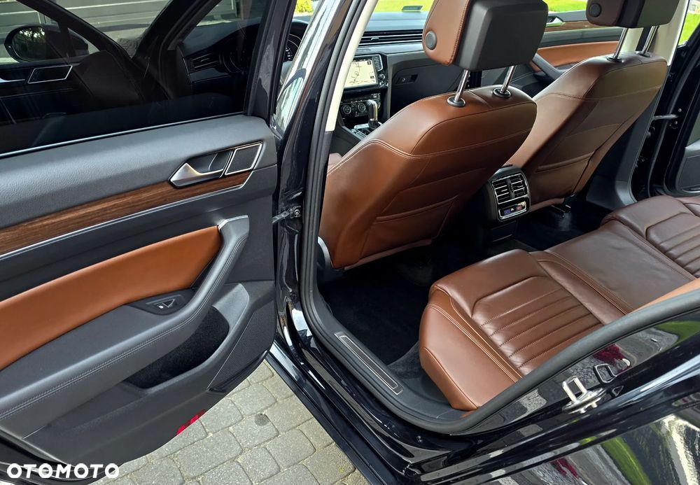 Volkswagen Passat 2.0 TDI BMT 4Mot Highline DSG - 23