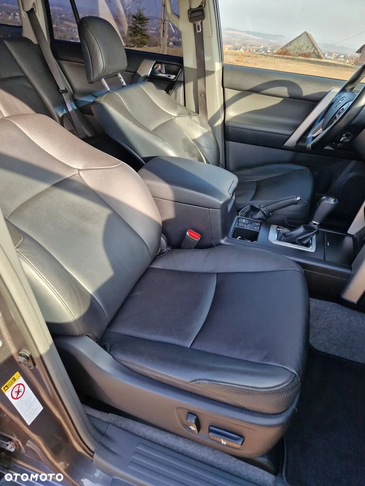 Toyota Land Cruiser 3.0 D-4D Automatik Executive - 35