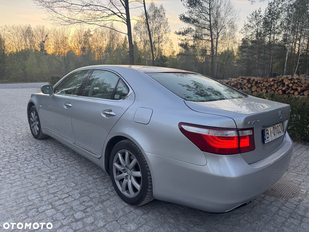 Lexus LS 460 Elite AWD - 30