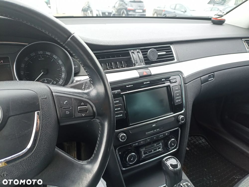 Skoda Superb 2.0 TSI Ambition DSG - 18