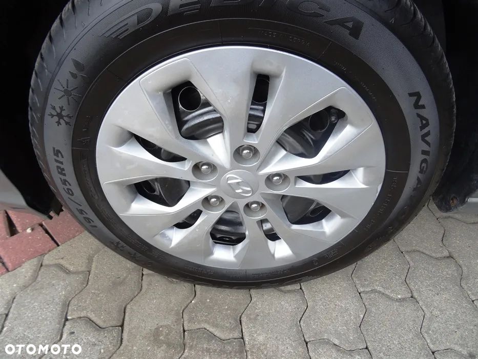 Hyundai i30 1.4 Comfort - 24