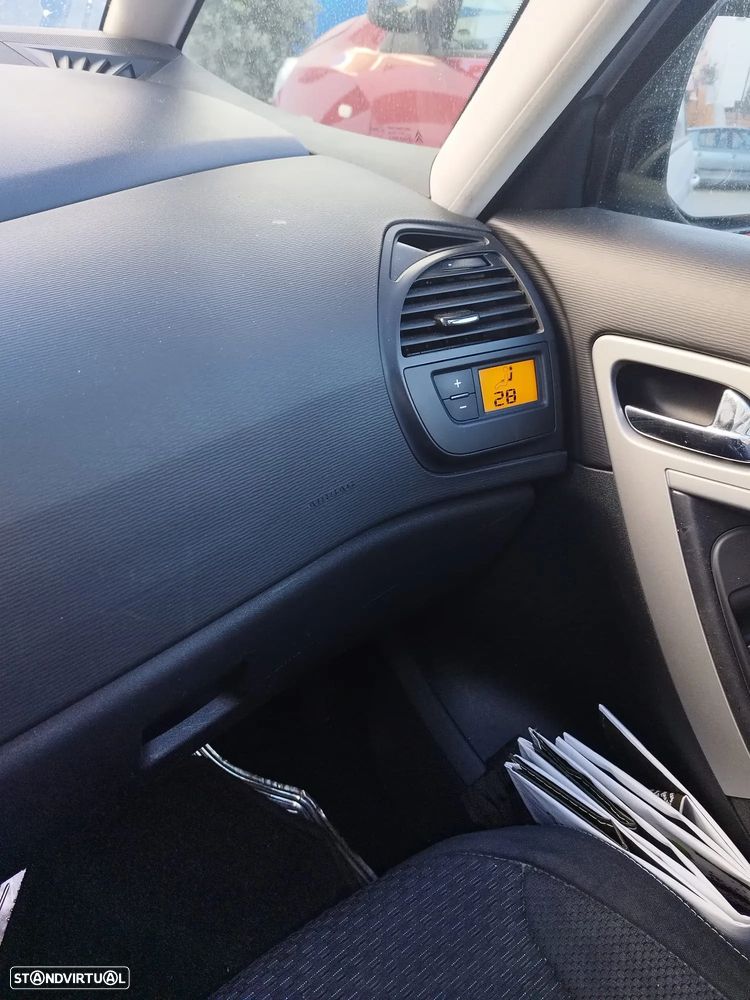 Citroën C4 Grand Picasso 1.6 HDi Exclusive - 23