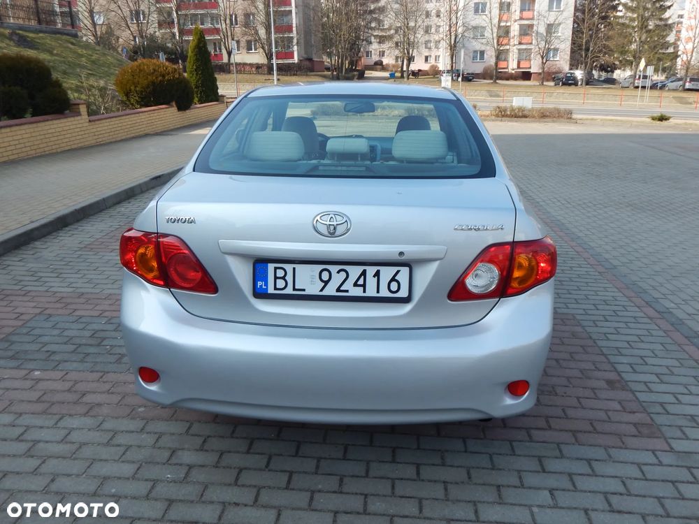 Toyota Corolla 1.6 Premium - 17