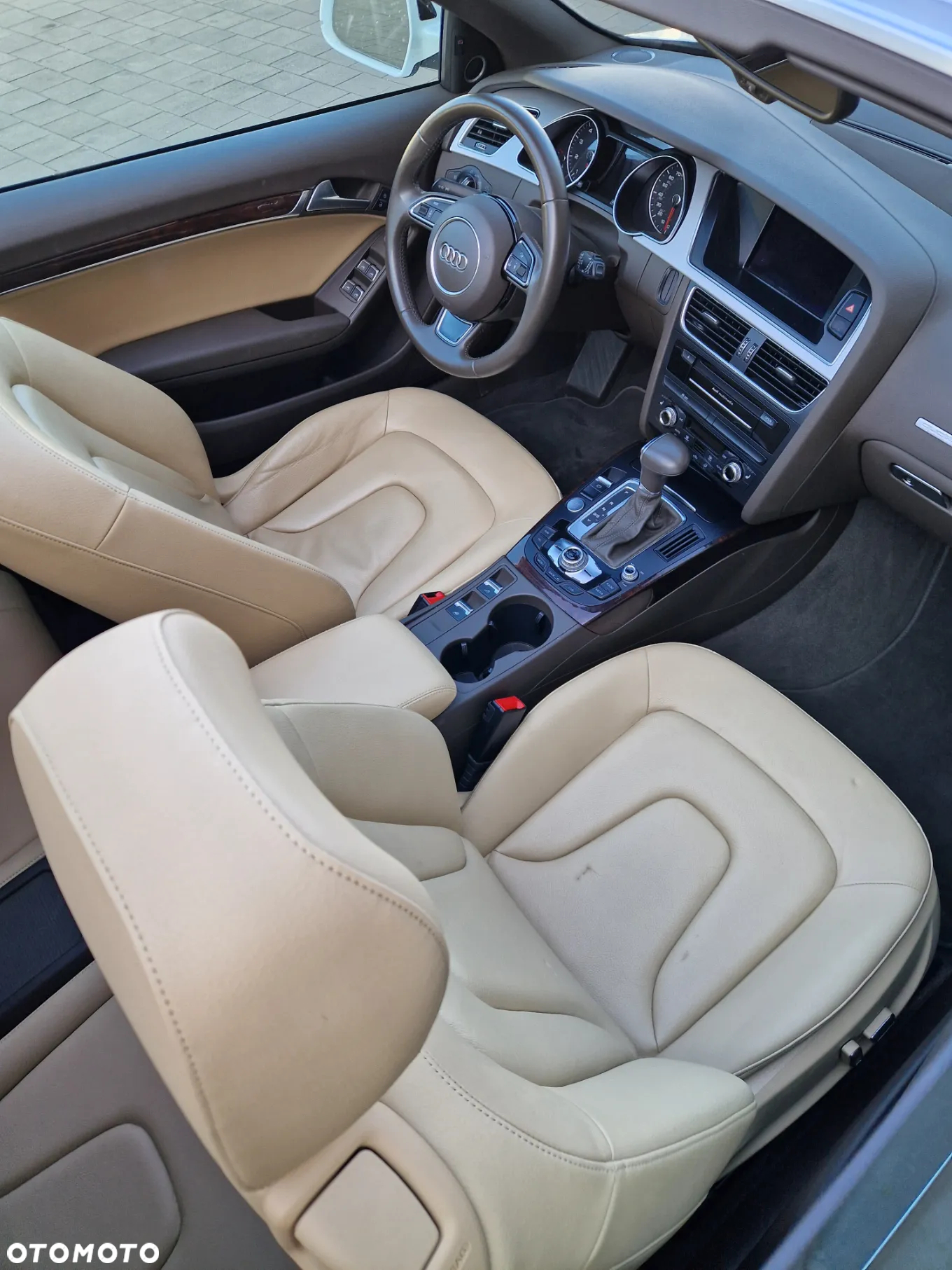Audi A5 Cabrio - 11