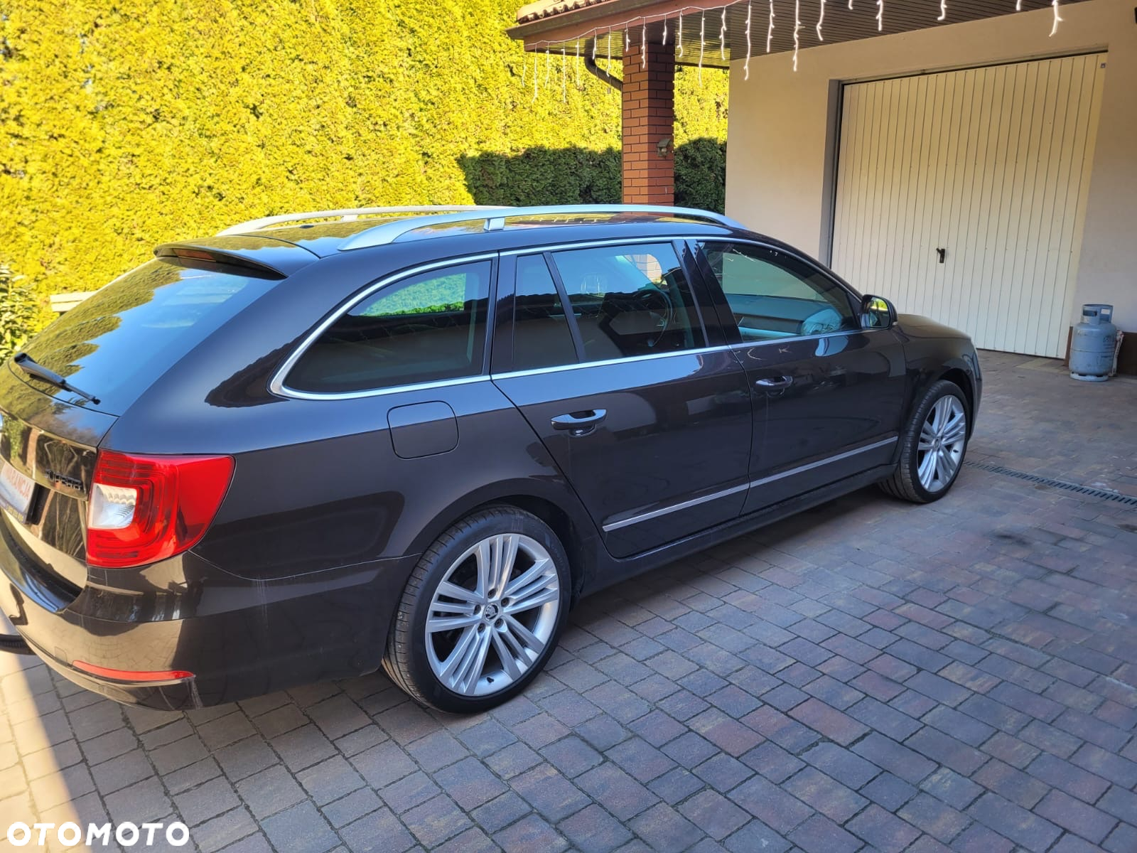 Skoda Superb 2.0 TDI DSG Elegance - 8