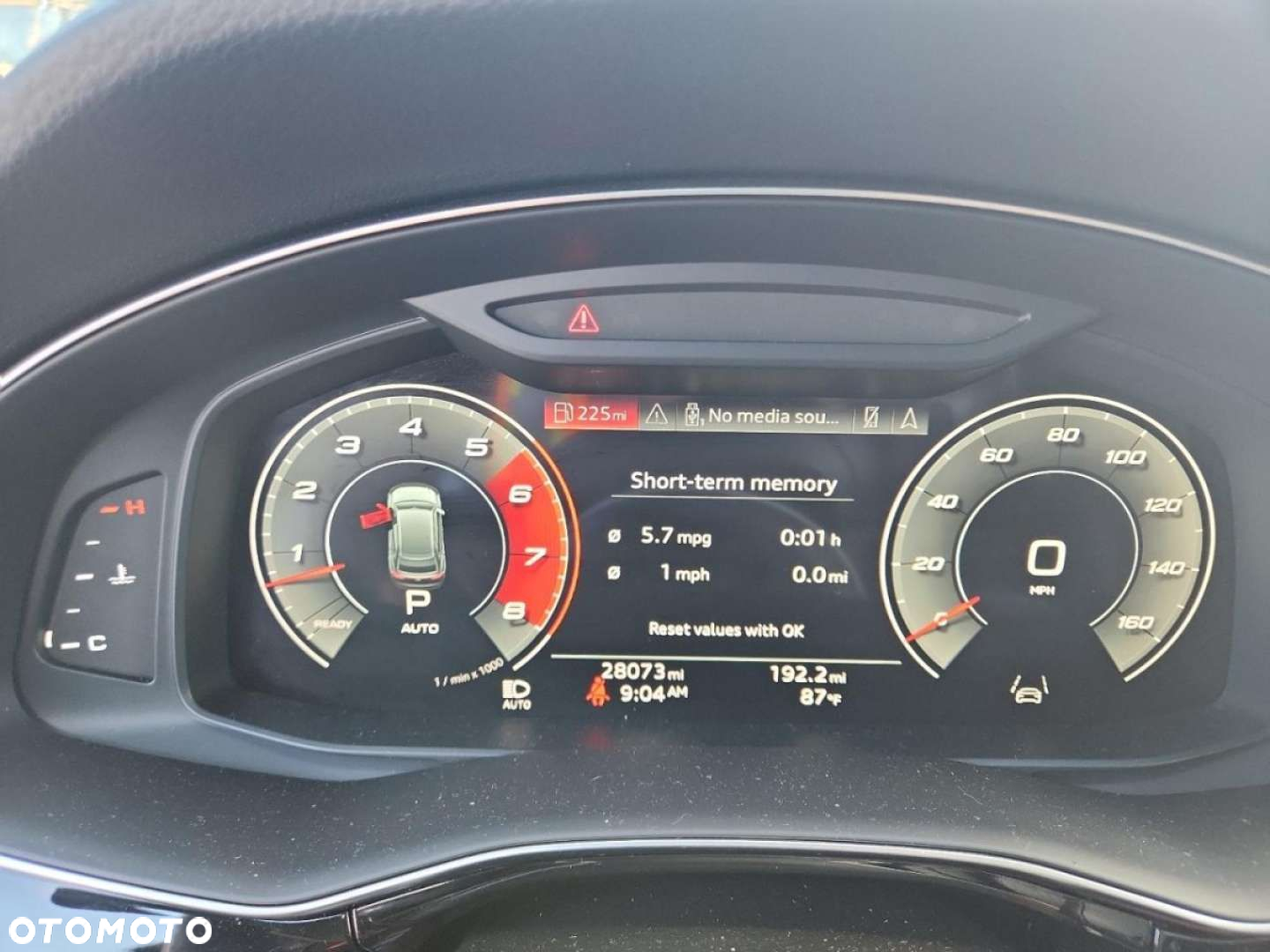 Audi Q8 - 11