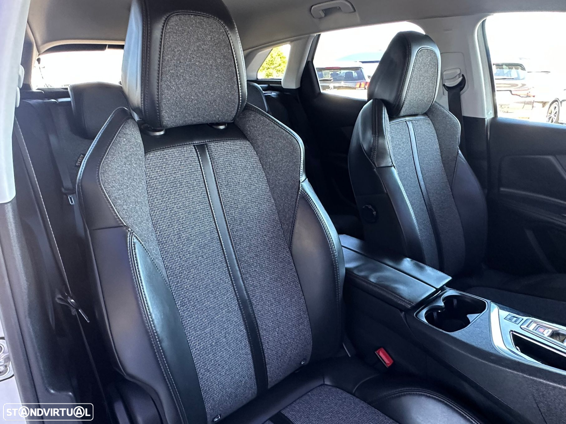 Peugeot 3008 1.6 BlueHDi Allure EAT6 - 36