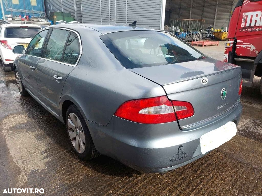 Rulou polita portbagaj Skoda Superb 2 2012 SEDAN 1.6 TDI - 8