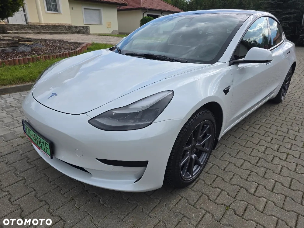 Tesla Model 3 - 15