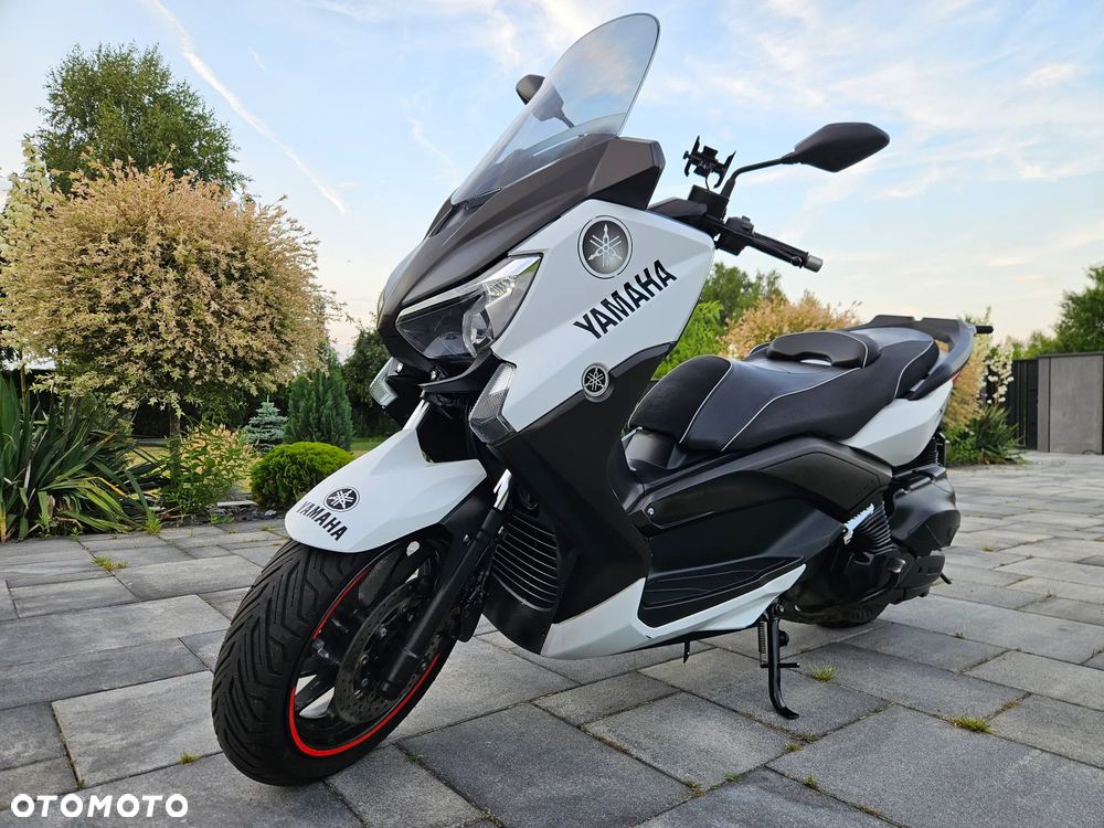 Yamaha X-max - 1