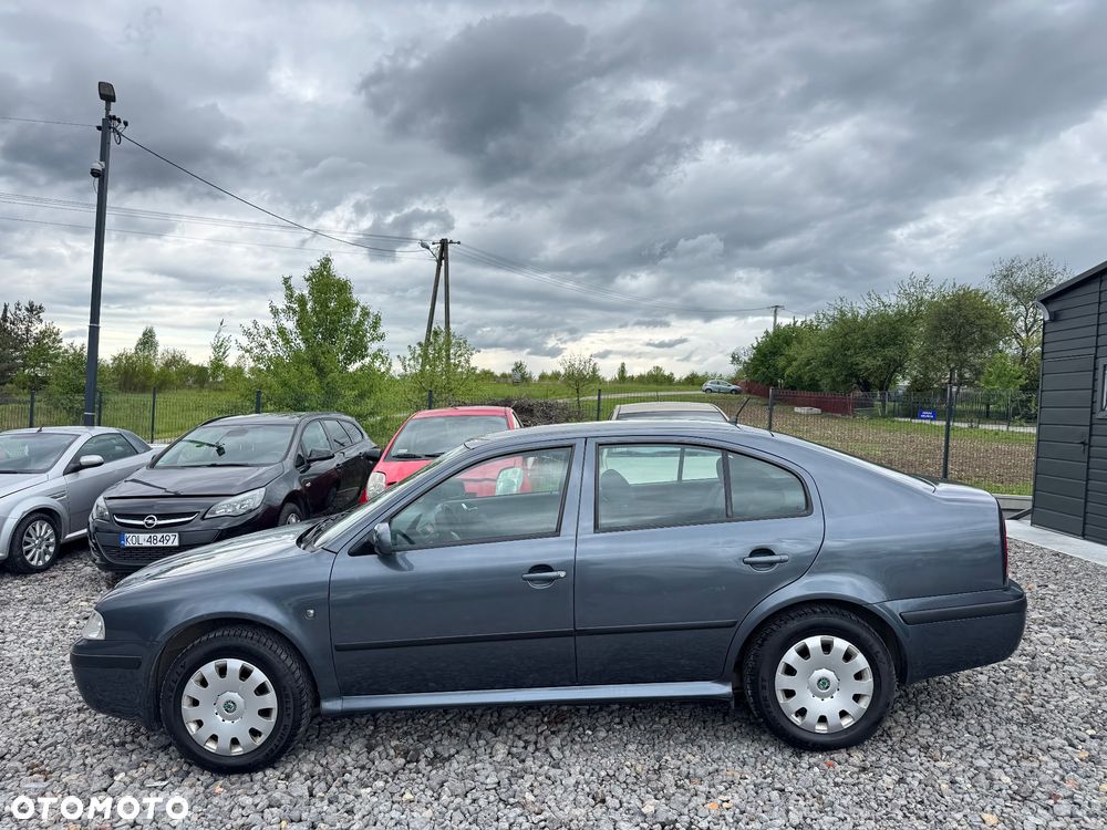 Skoda Octavia 1.6 Tour - 3