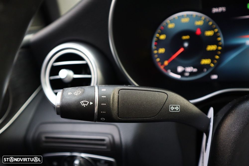 Mercedes-Benz GLC 300 de Coupe 4Matic 9G-TRONIC AMG Line - 35