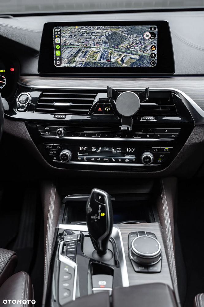 BMW 6GT 640i xDrive Luxury Line sport - 21