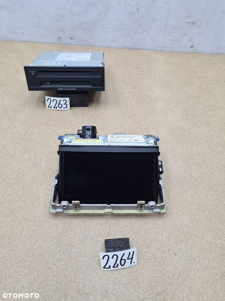 Audi A3 8V0857273F wyświetlacz ekran LCD MM - 8