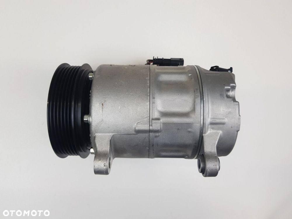 Kompresor Sprężarka klimatyzacji BMW F39 F45 F46 F48 U06 U10 U11 9460942 - 6