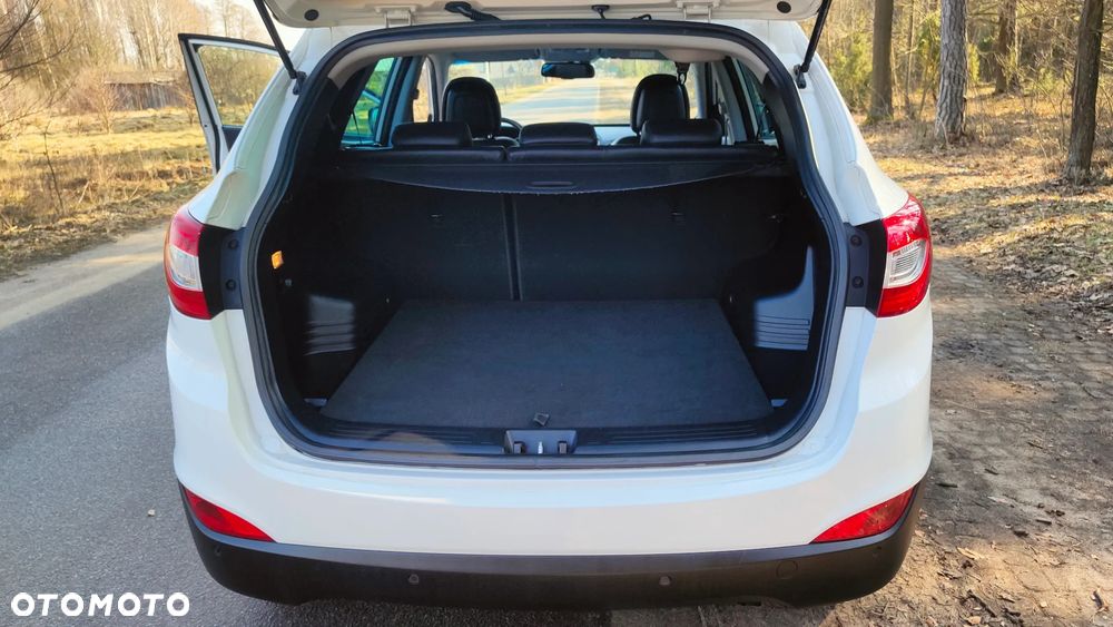 Hyundai ix35 blue 1.6 2WD Finale Gold - 16