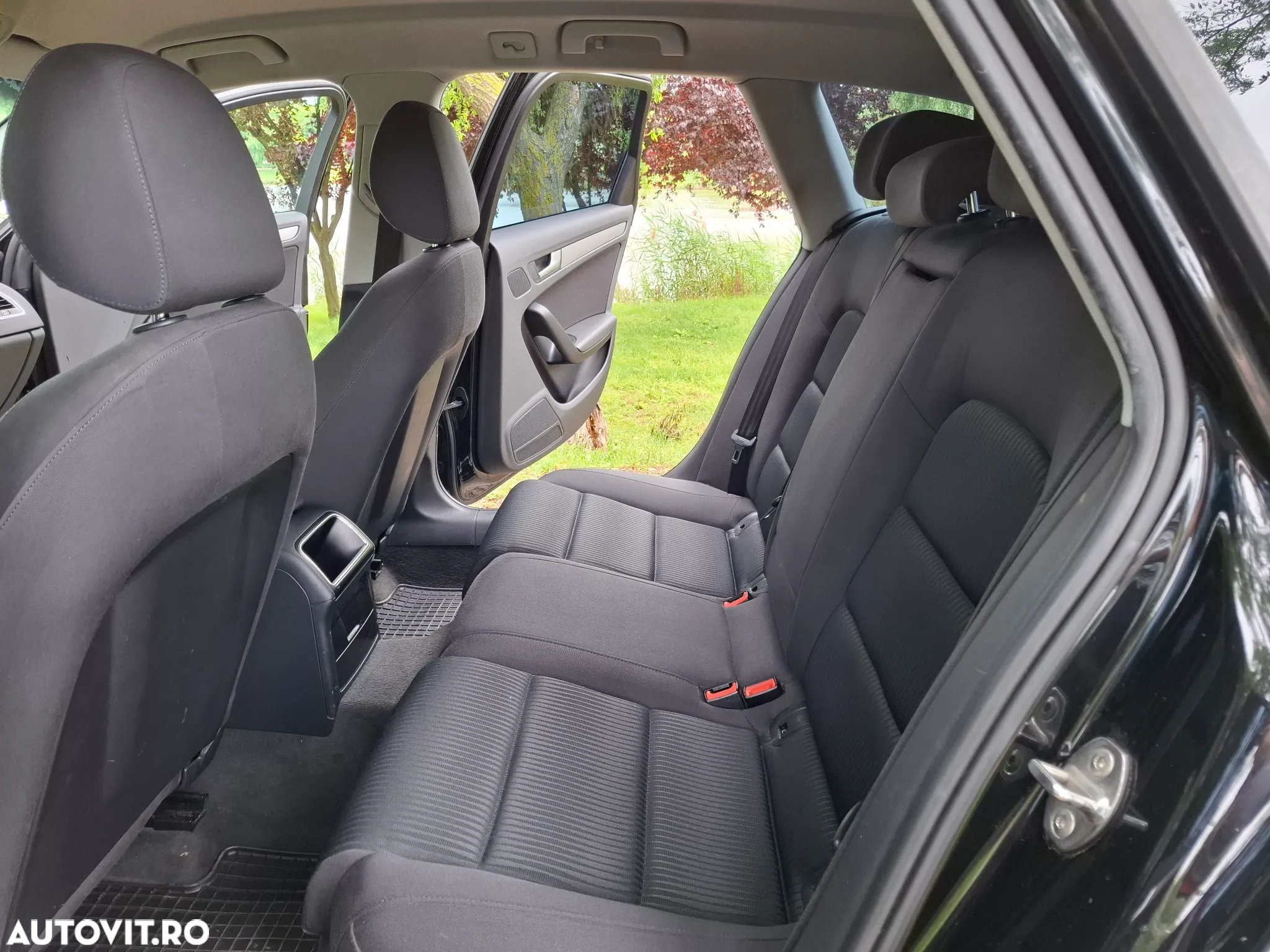 Audi A4 Avant 2.0 TDI DPF multitronic Ambiente - 16