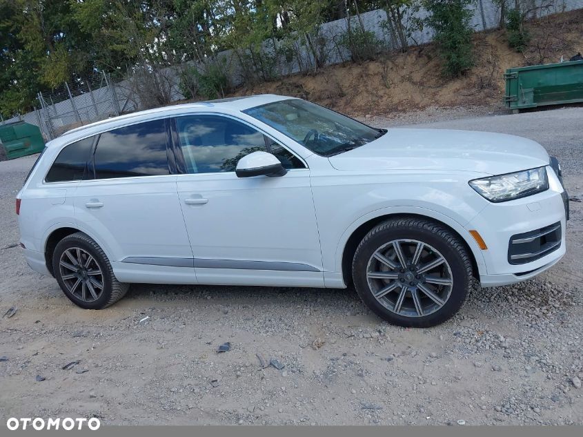 Audi Q7 - 11