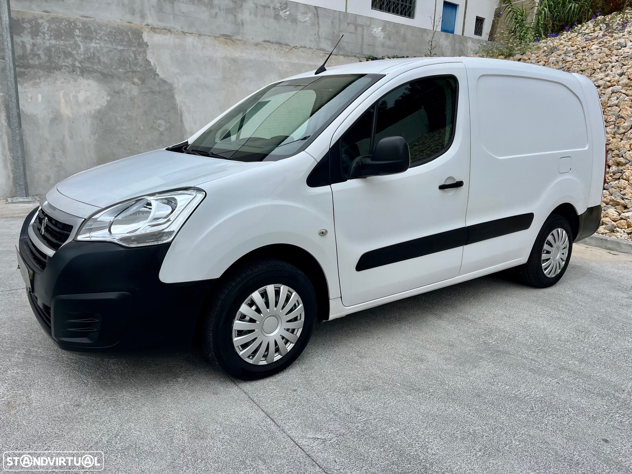 Peugeot Partner 1 6 HDI longa c/ iva dedutível - 1