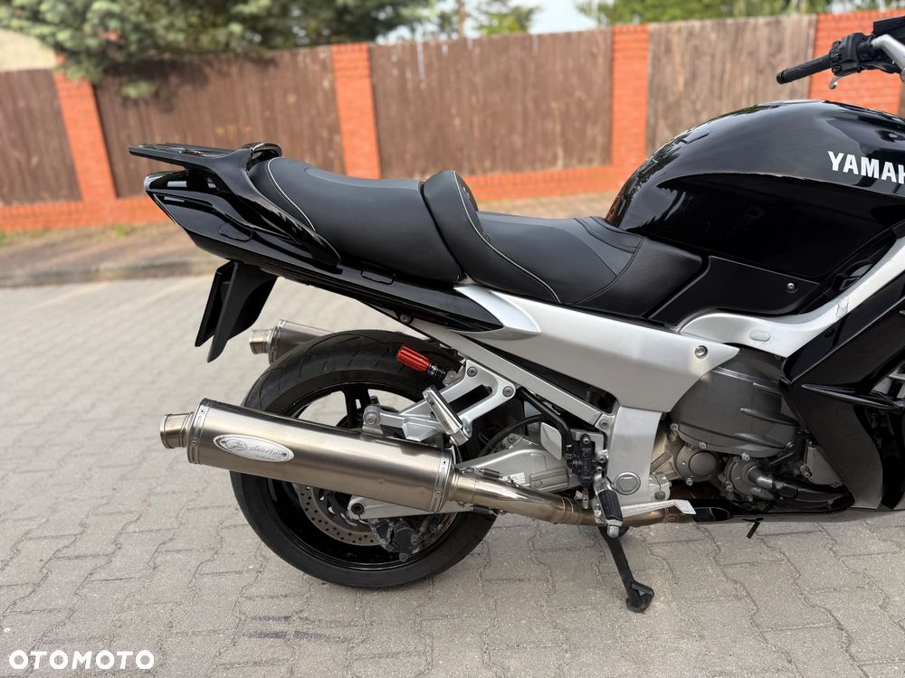 Yamaha FJR - 9