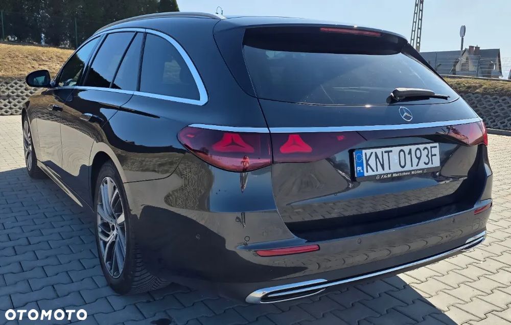 Mercedes-Benz Klasa E 200 4Matic 9G-TRONIC Edition AVANTGARDE - 11