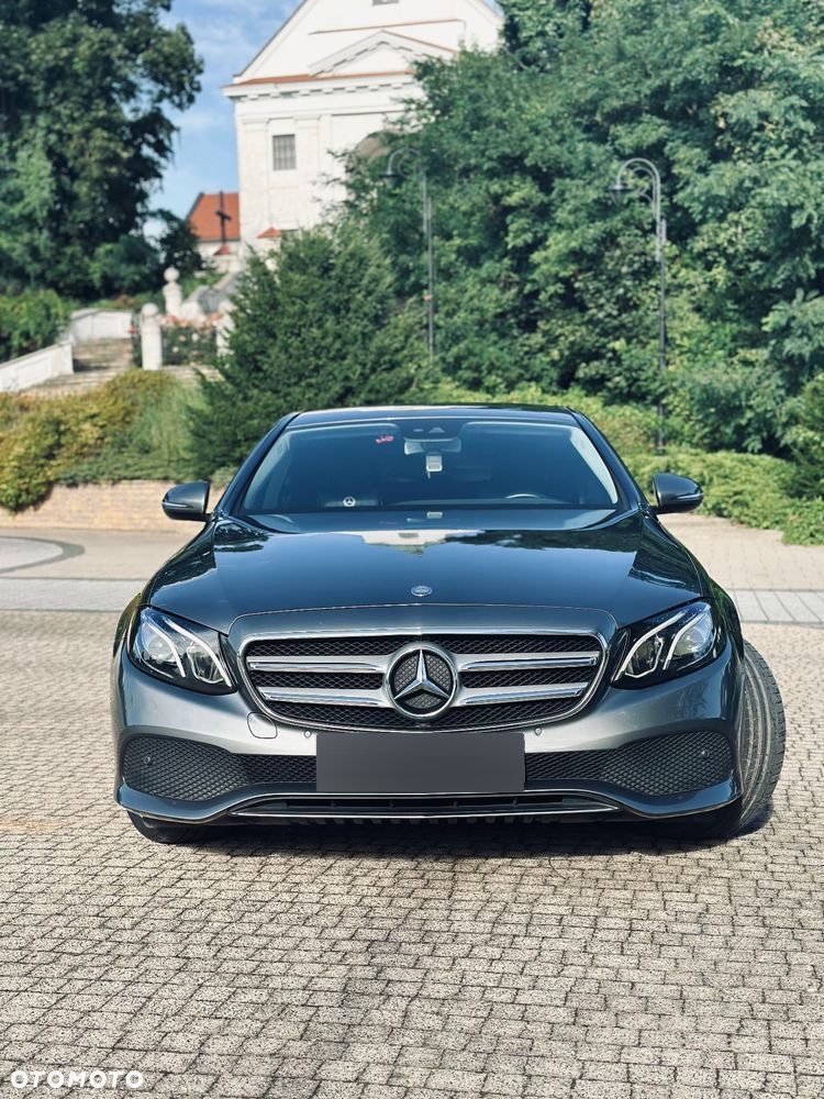 Mercedes-Benz Klasa E 220 d 9G-TRONIC - 2