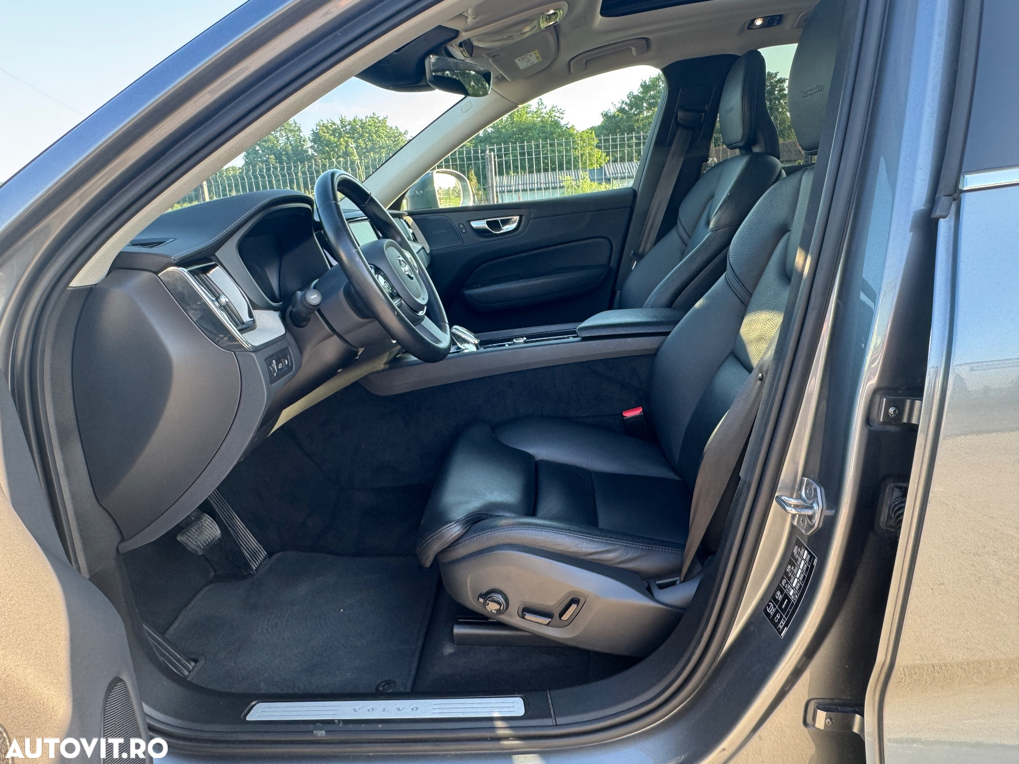Volvo XC 60 T8 Twin Engine AWD Inscription - 11