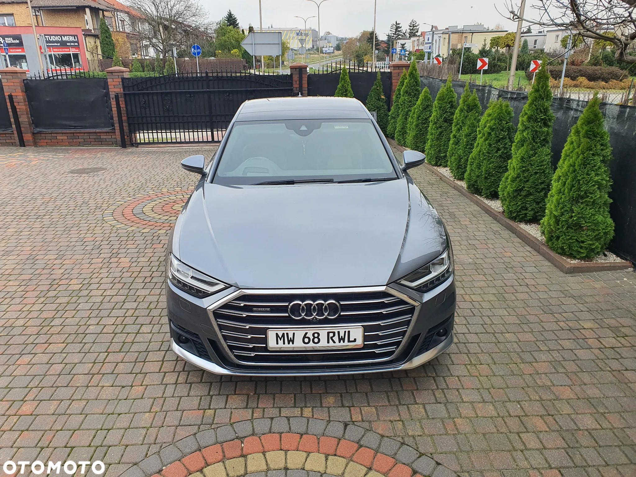 Audi A8 - 6