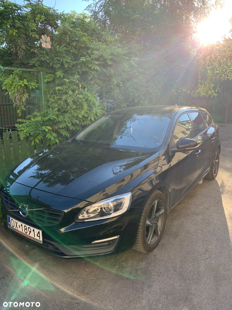 Volvo V60 D4 Drive-E R-Design Momentum - 15