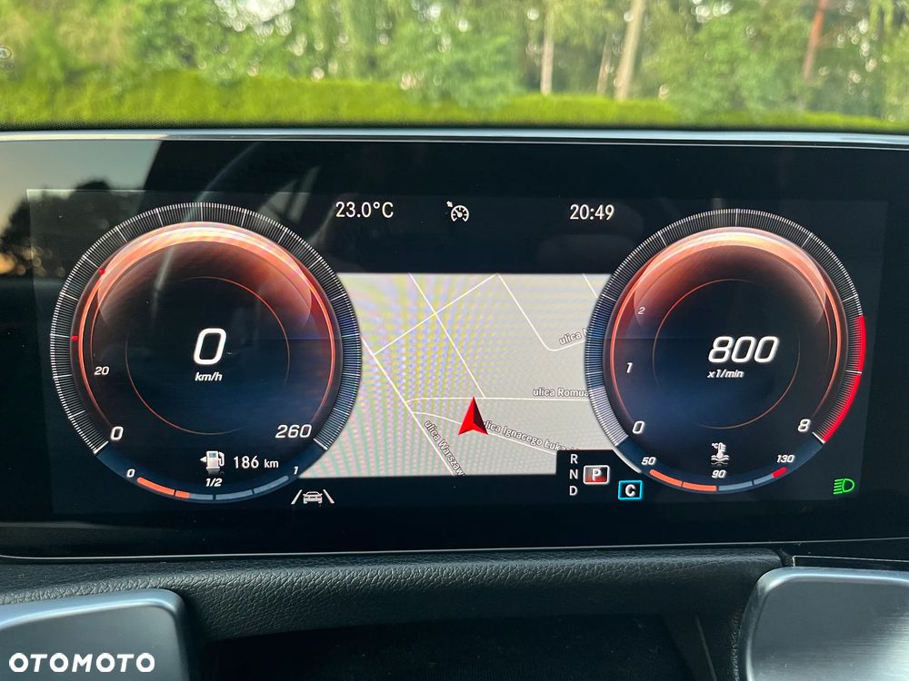 Mercedes-Benz GLB 200 Progressive 7G-DCT - 38