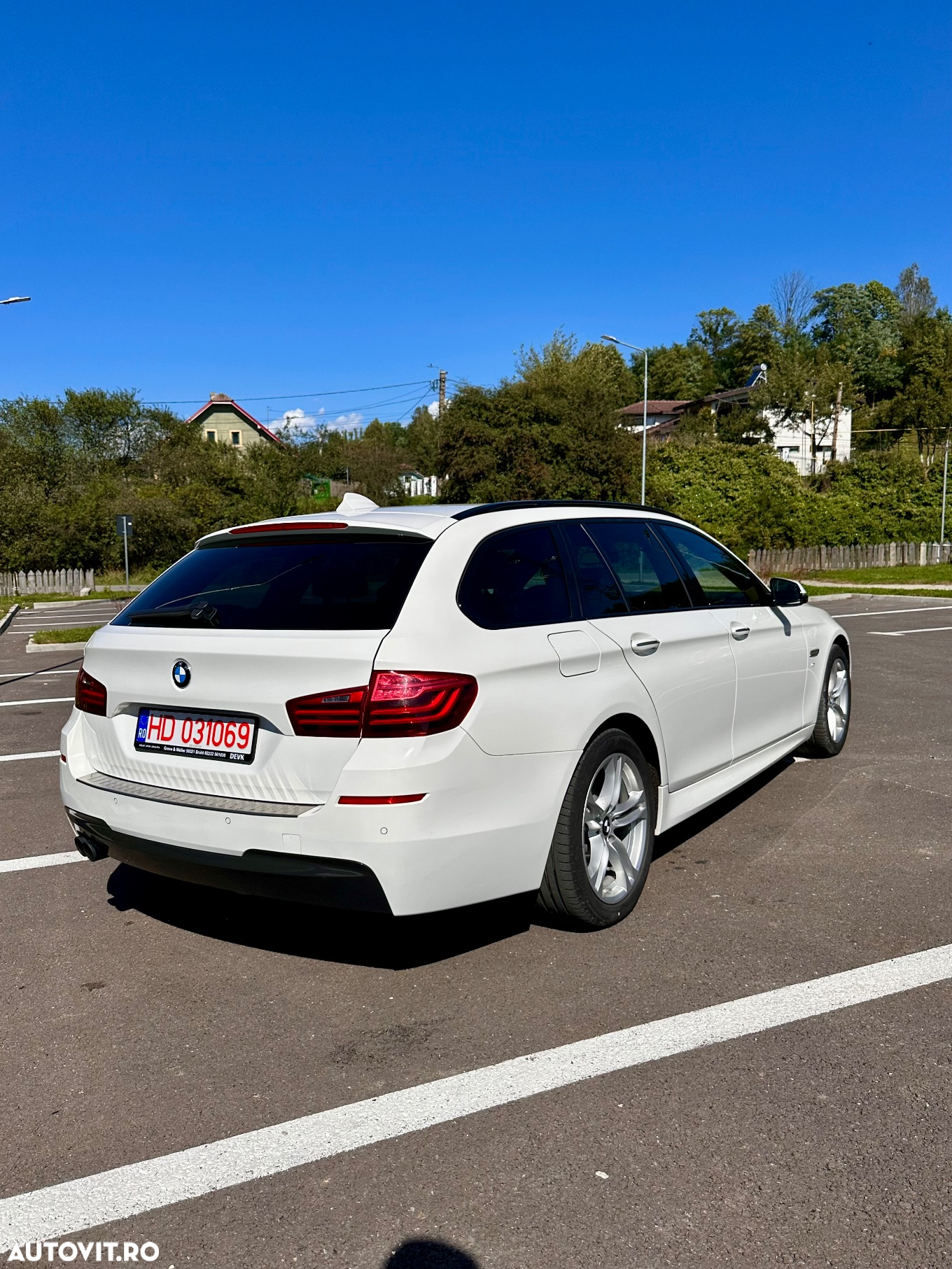 BMW Seria 5 520d xDrive - 4