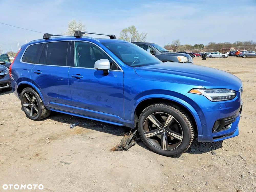 Volvo XC 90 T8 AWD Plug-In Hybrid Momentum 7os - 2