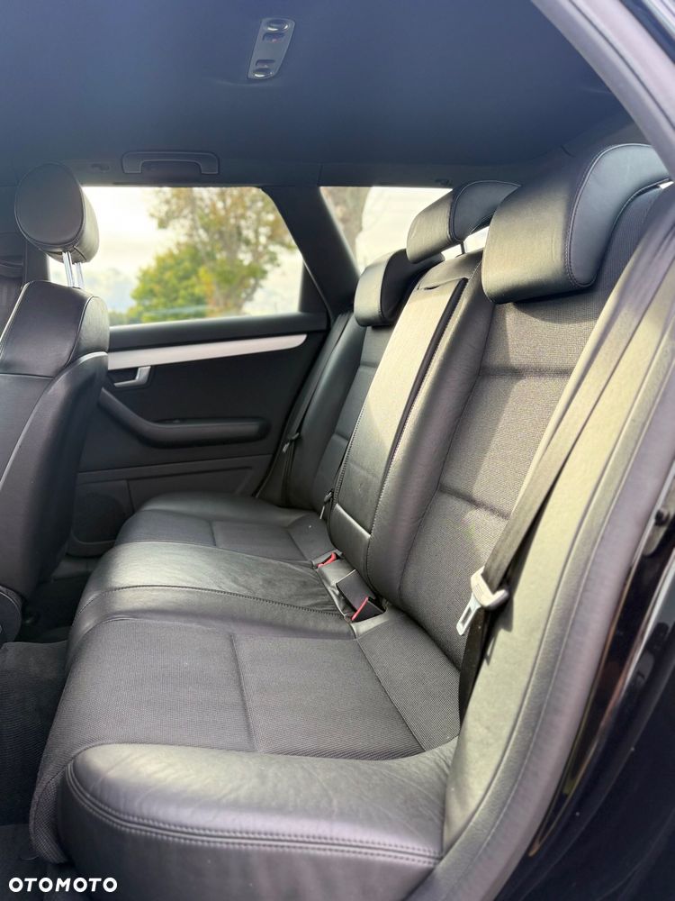 Audi A4 Avant 1.8T - 12